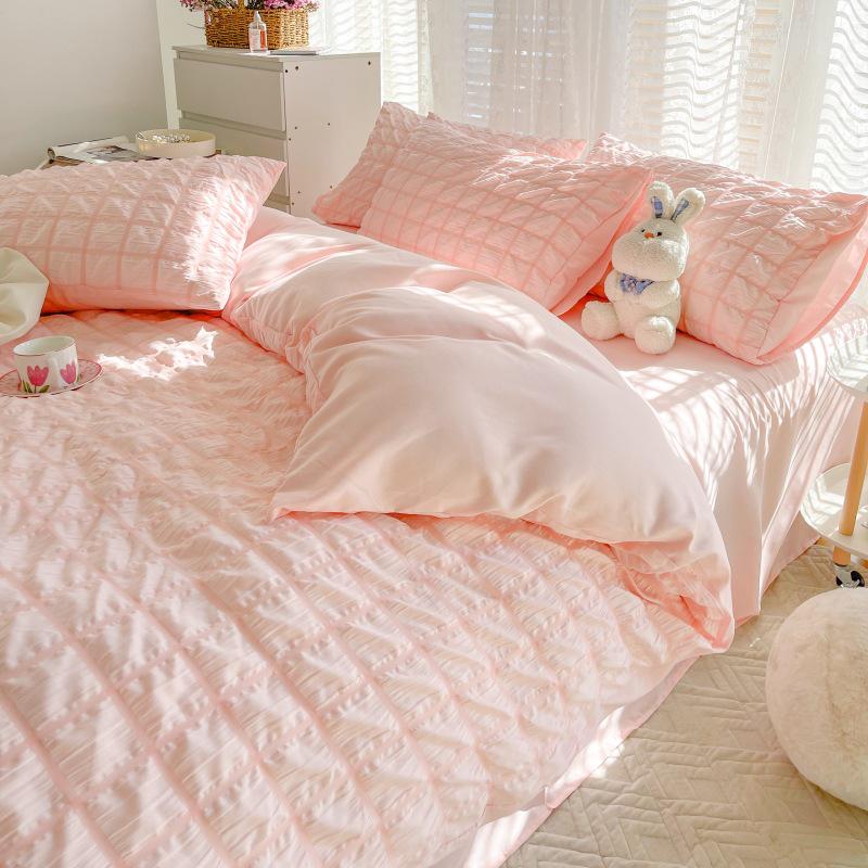Girls' Heart Bubble Gauze Winter Dorm Bedding - Four-Piece Set