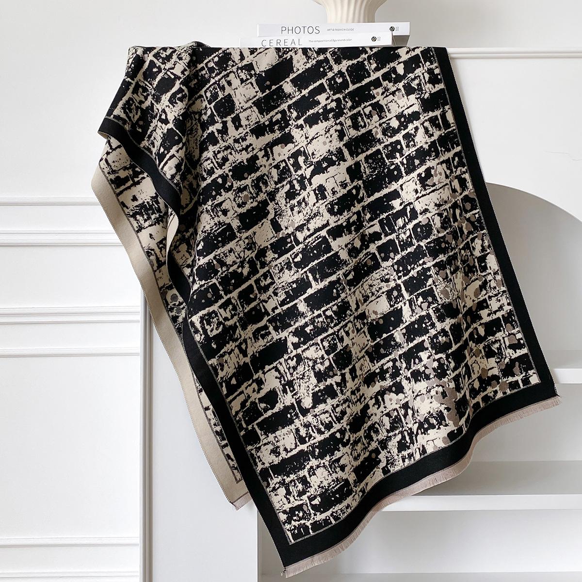 

Женский зимний шарф взрыв имитация кашемира студенческий теплый шарф модная универсальная шаль 185*65cm чёрный