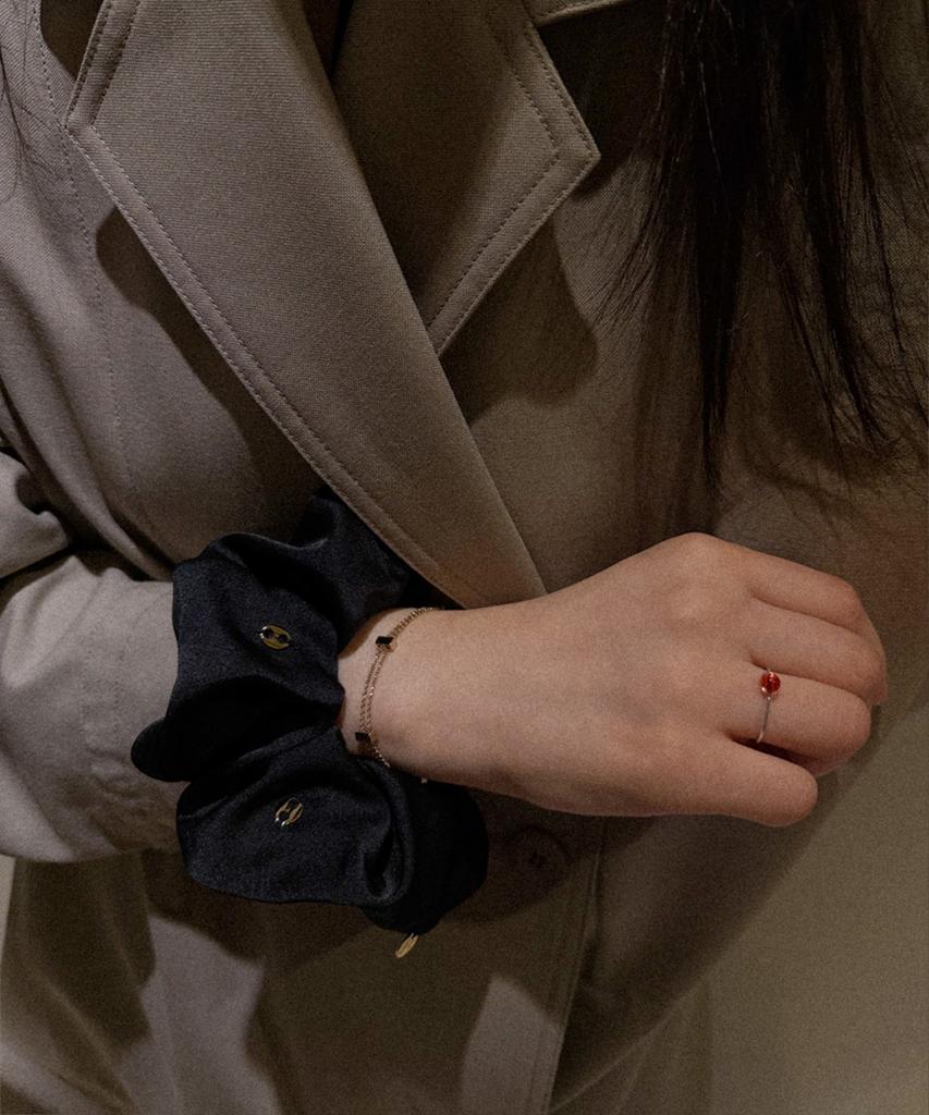 Ourthings Classic Moment Light Scrunchie