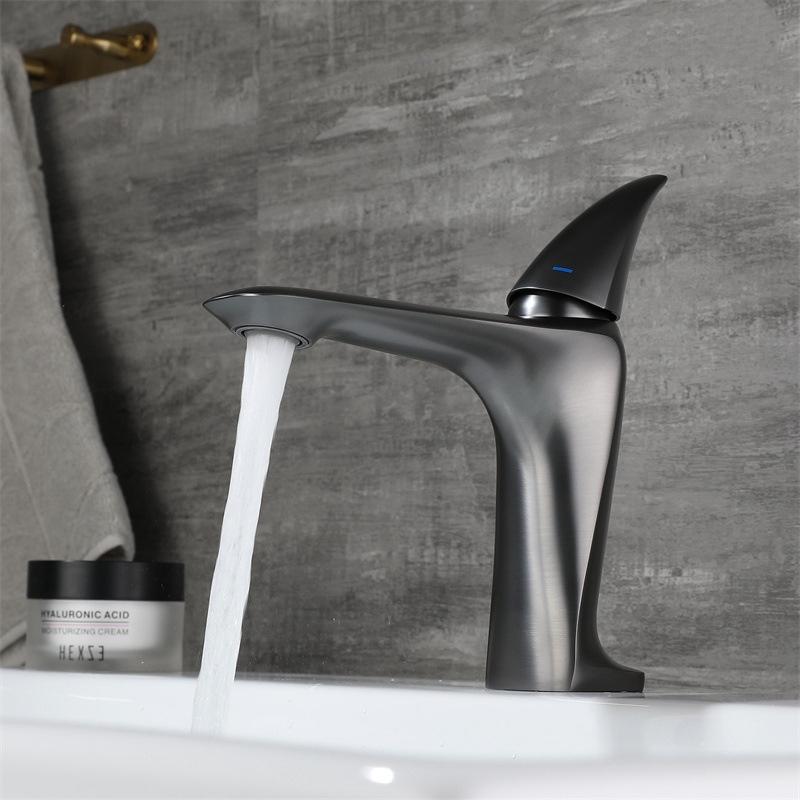 New Basin Faucet Hot and Cold Bathroom Single Lever Brass Brush Gold Sink Mixer Decked Sink Mixer Brass Grey Chrome