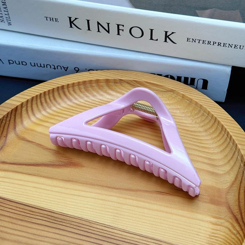 New Silicone Soft Clip Claws for Women Triangle Nti-Collision Back Head Hair Clip Hair Accessories Safe Design Daily Wear