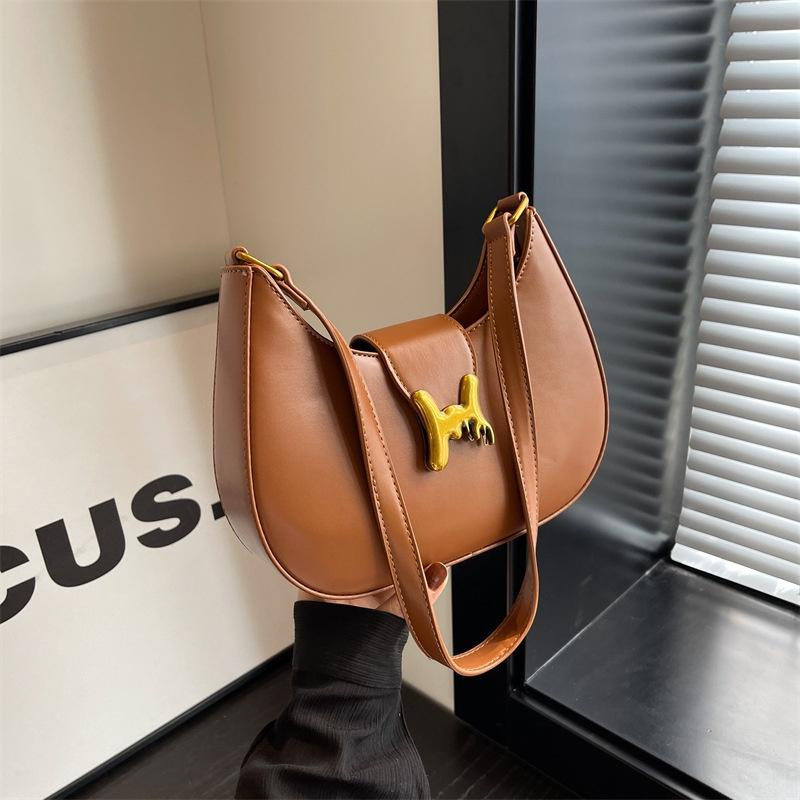 IELGY high-end underarm bag, fashionable and popular shoulder commuter messenger bag