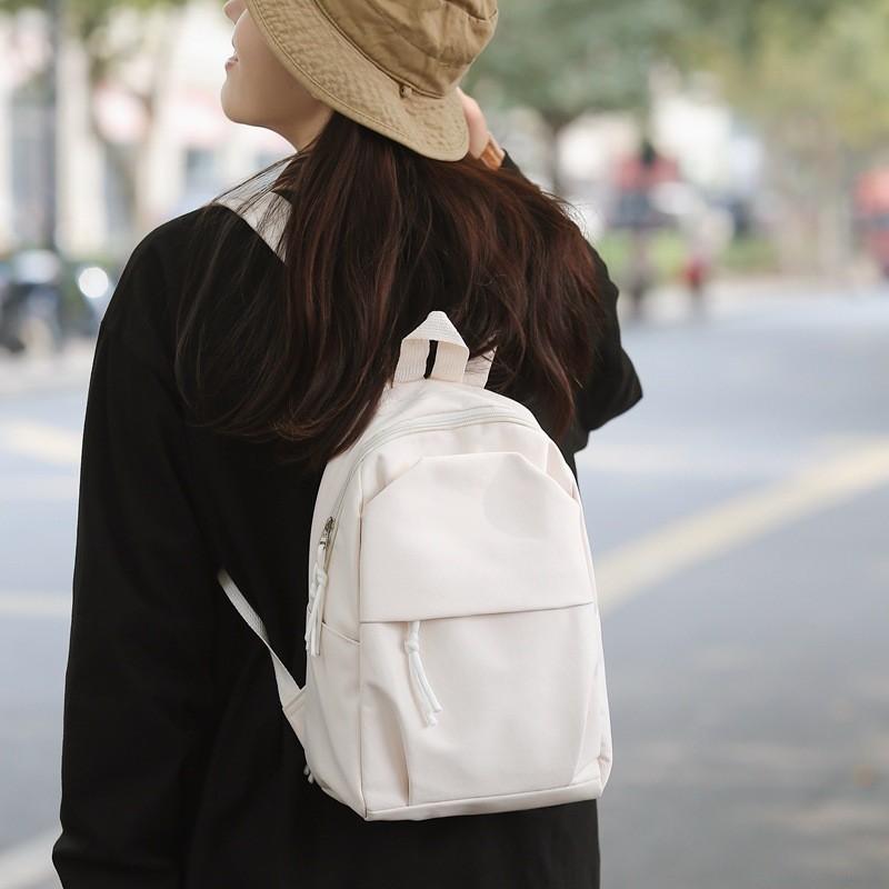 Trendy Lightweight Travel Backpack For College Students With 15-inch Laptop Compartment