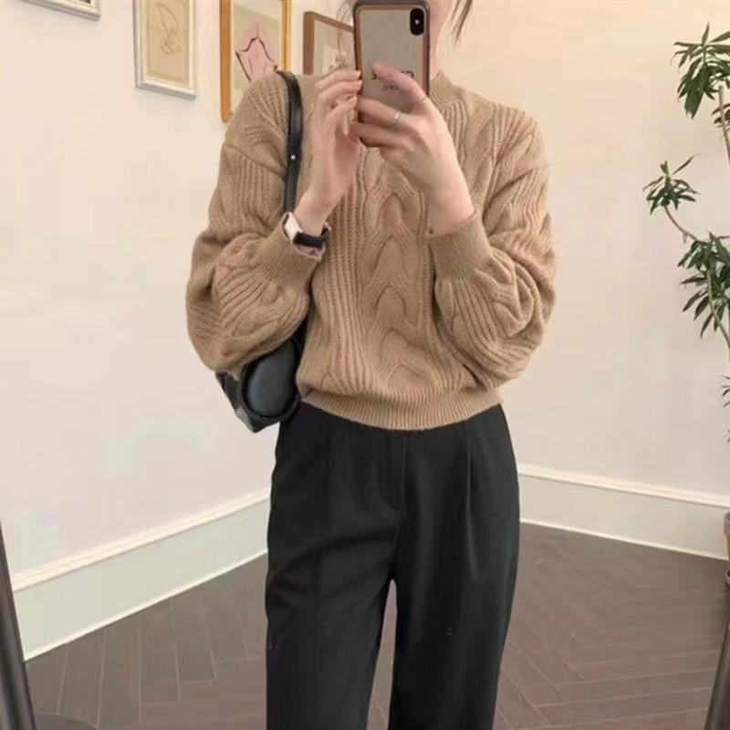 Lazy wind retro sweater women's early autumn new high-end design sense niche soft waxy twist knitted sweater