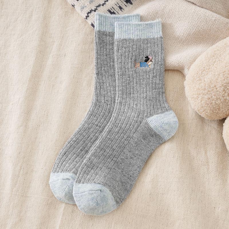 Autumn/Winter Korean Style Cartoon Embroidered Mid-Calf Plush Socks - Melaude Series
