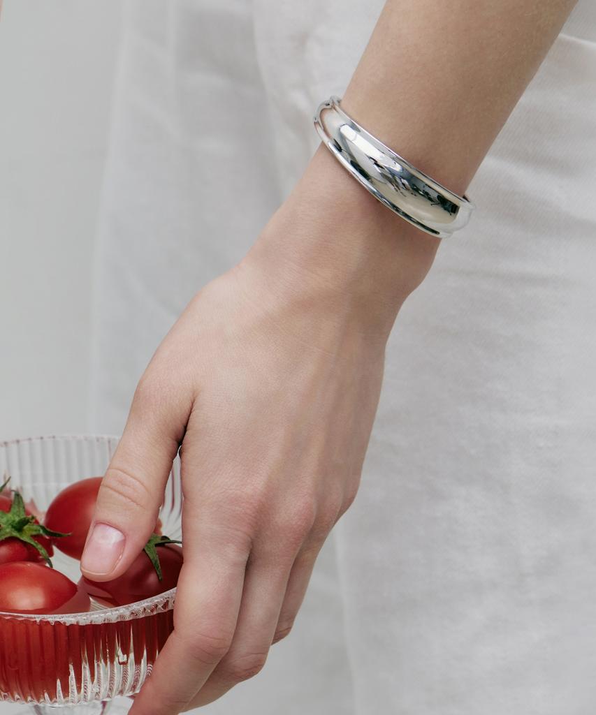 Byhyeres Belly Swell Chunky Cuff Bangle S (White) Bh7B66789Wb