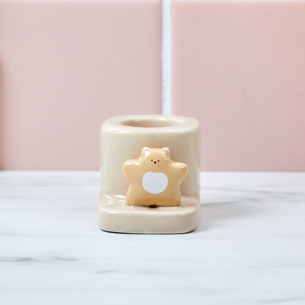 

Butter Bear Figure Ceramic Toothbrush Holder_BA4524032