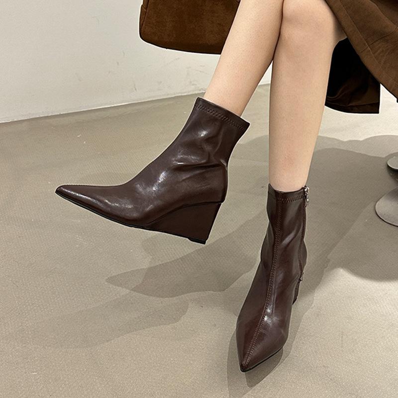 Pointed short boots women's new boots 2025 autumn and winter new European beautiful women's boots high heel short boots wedge heel thin boots