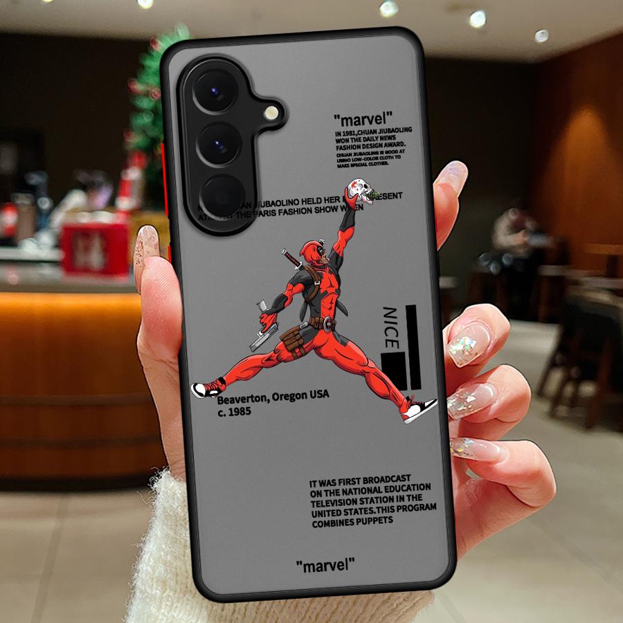 

Чехол-этикетка в стиле Дэдпул для Samsung Galaxy A14 A23 A16 A15 A56 A55 A53 A54 A17 A52 A35 A52S A72 A73 A33 A34 A36 Galaxy A54 5G