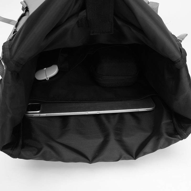17.3 Inch Large Capacity Waterproof Commuter Backpack for Business and Outdoor Leisure