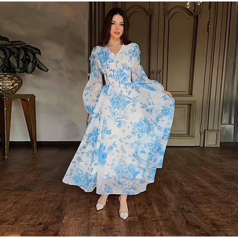 

Женское платье с принтом, длинным подолом, V-образным вырезом и нерегулярным дизайном бретелей. Повседневное, с акцентом на талии. Универсальное и элегантное женское платье для повседневной носки. S синий