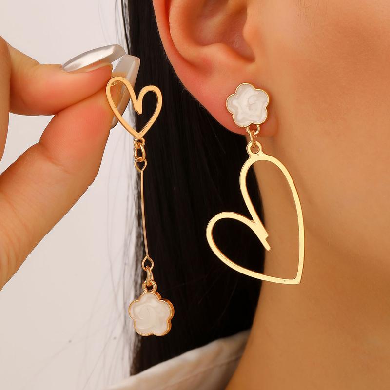 Europa und Amerika Metall Pfirsichherz Hohl Anhänger Ohrringe für Damen Minimalistisch Tropföl Blume Asymmetrische Ohrringe Zirkon