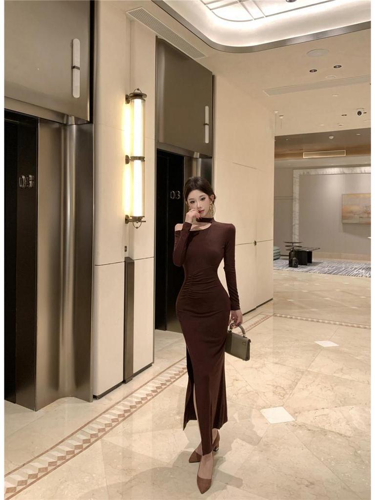Women's One-Shoulder Slash Neck Halter Dress - Cinched Waist, Slit, New Style
