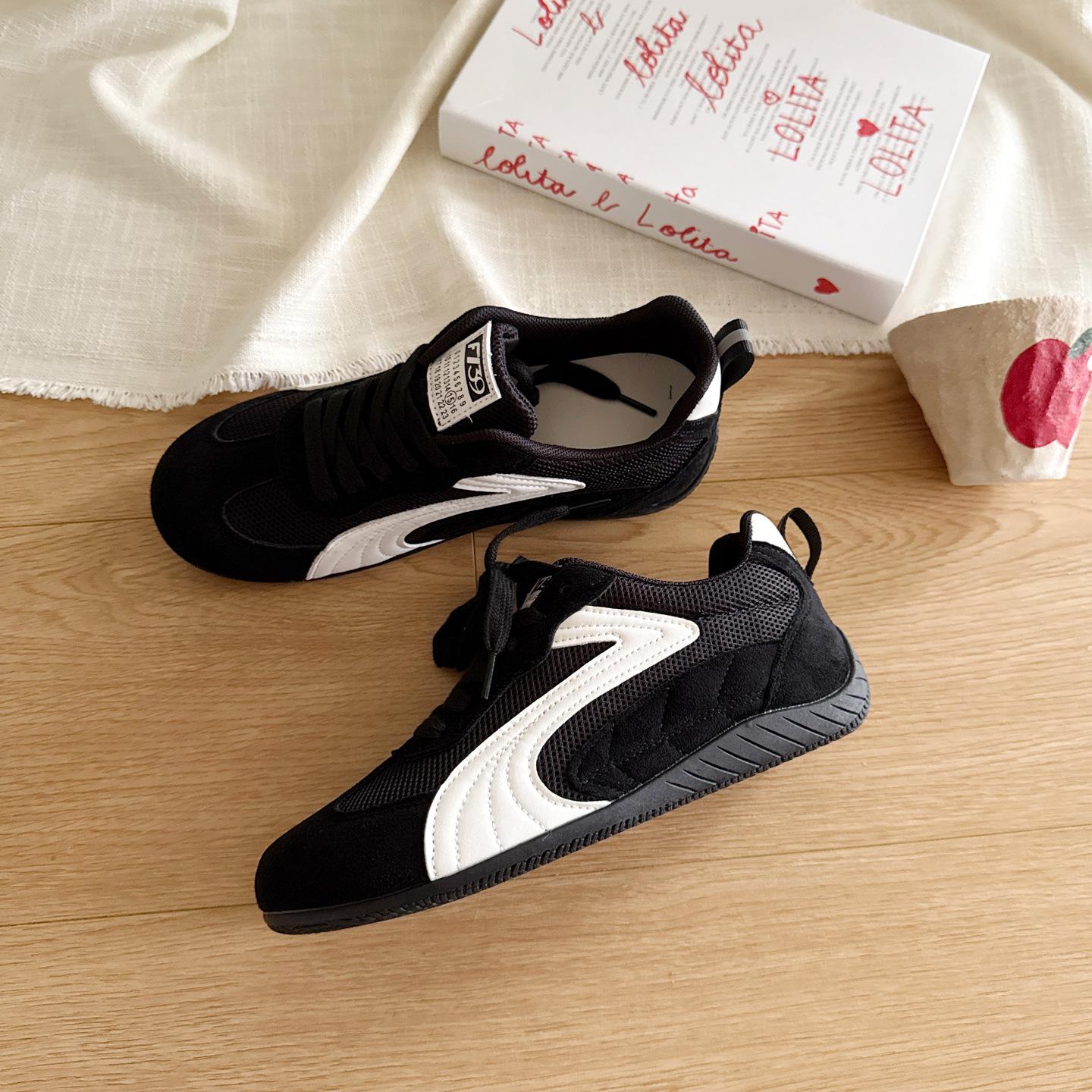 

Retro mesh breathable red soft-soled Forrest Gump shoes for women s 2025 new thick-soled shit-stepping summer new sports 40