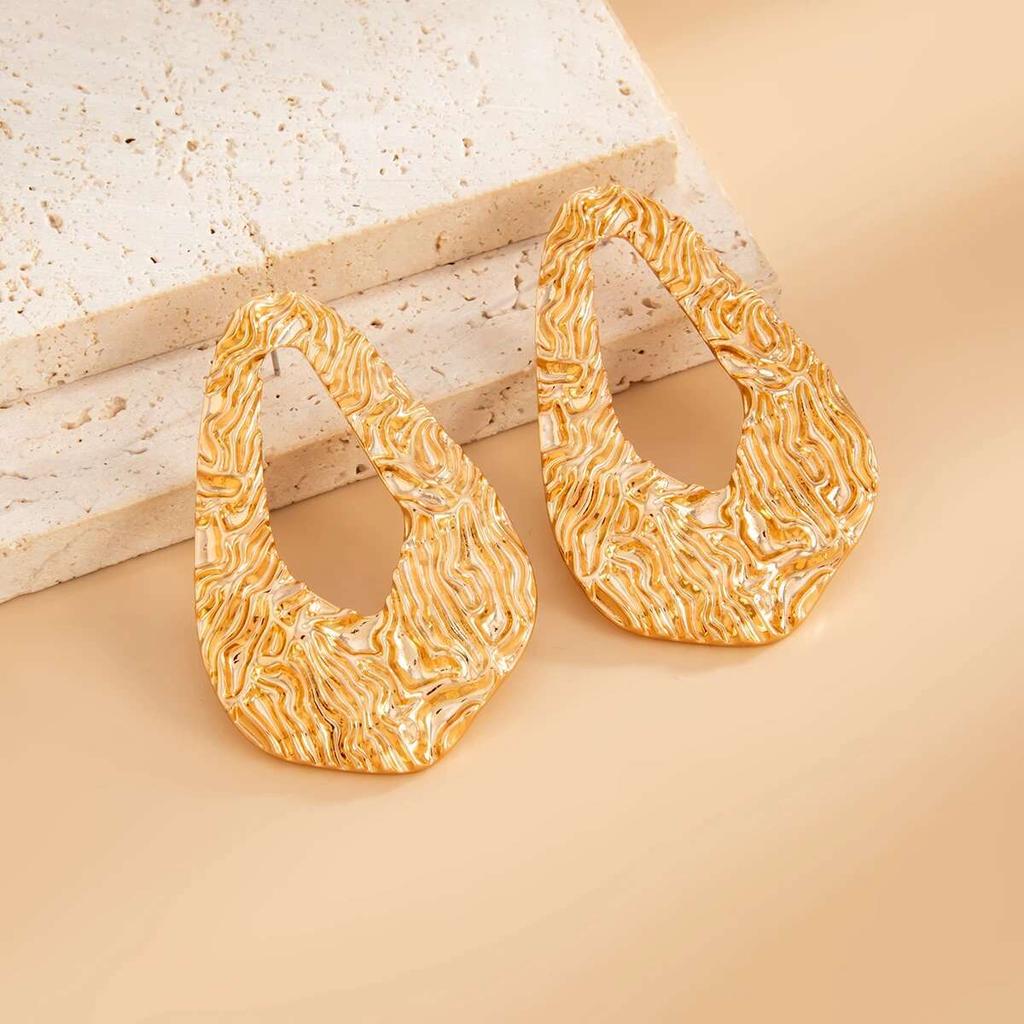 PuRui Punk Hollow Out Gold Color Wrinkled Texture Pendant Earrings Vintage Irregular Geometric Drop Earrings Female Zircon New