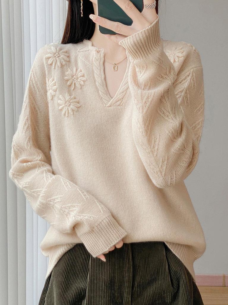 100% Pure Wool Women's Slimming Sweater with 3D Floral Design - New for Autumn/Winter 2026