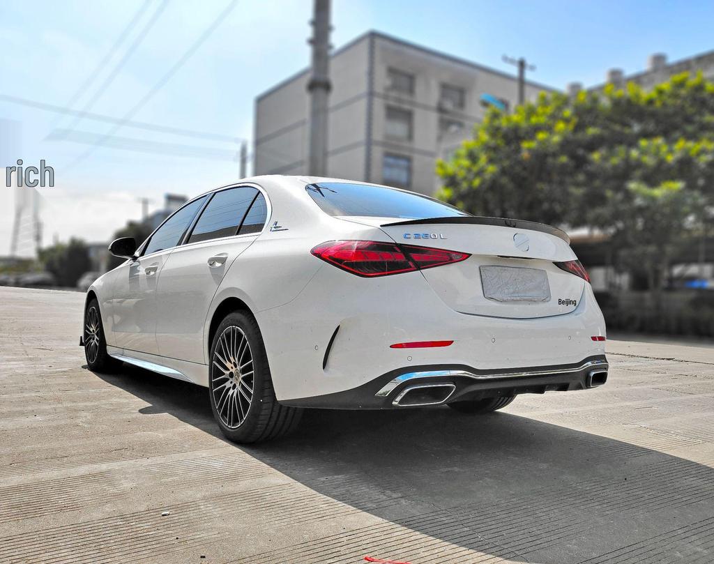 Mercedes-Benz Klasa C W206 2022 Zestaw Splittera Przedniego i Spoilera Tylnego Brabus - Montaż Bezinwazyjny