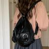 Koreanische Version Schlichte Persönlichkeit Vielseitig Modisch Reißverschlusstasche PU-Leder Tragetasche Schultertasche Pendeln Große Kapazität Rucksack