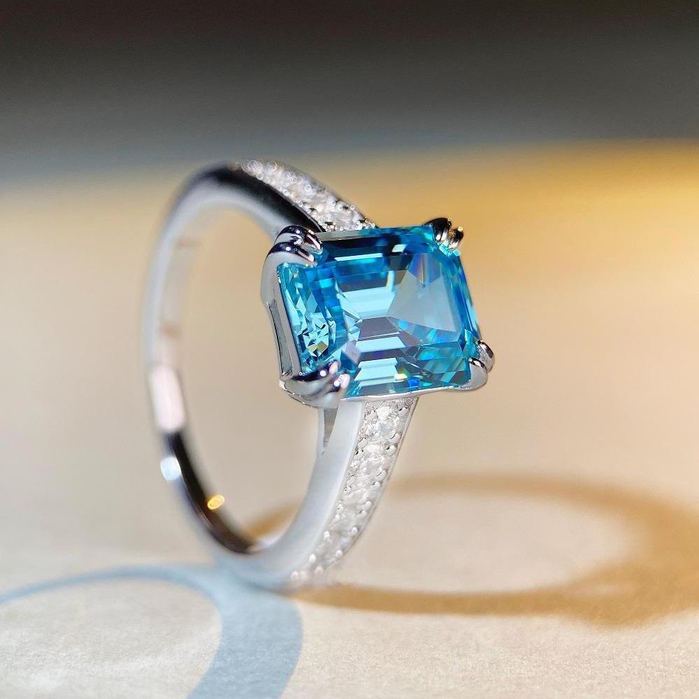 Women's S925 Sterling Silver Aquamarine Ring with Square High-Carbon Diamond