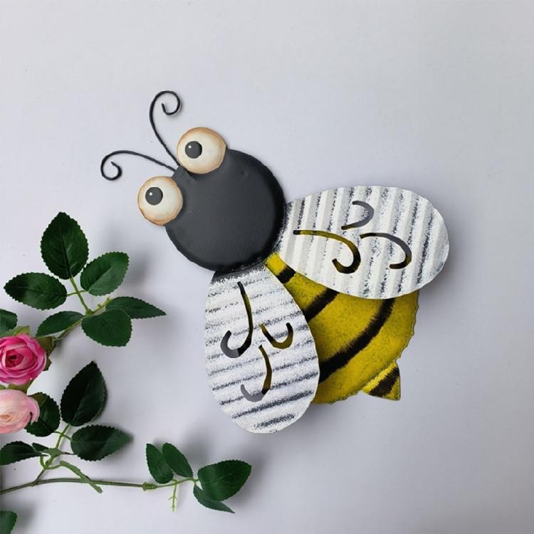 Metal Bee Wall Hanging Sculpture Indoor Outdoor Yard Sculpture Art Garden Statue