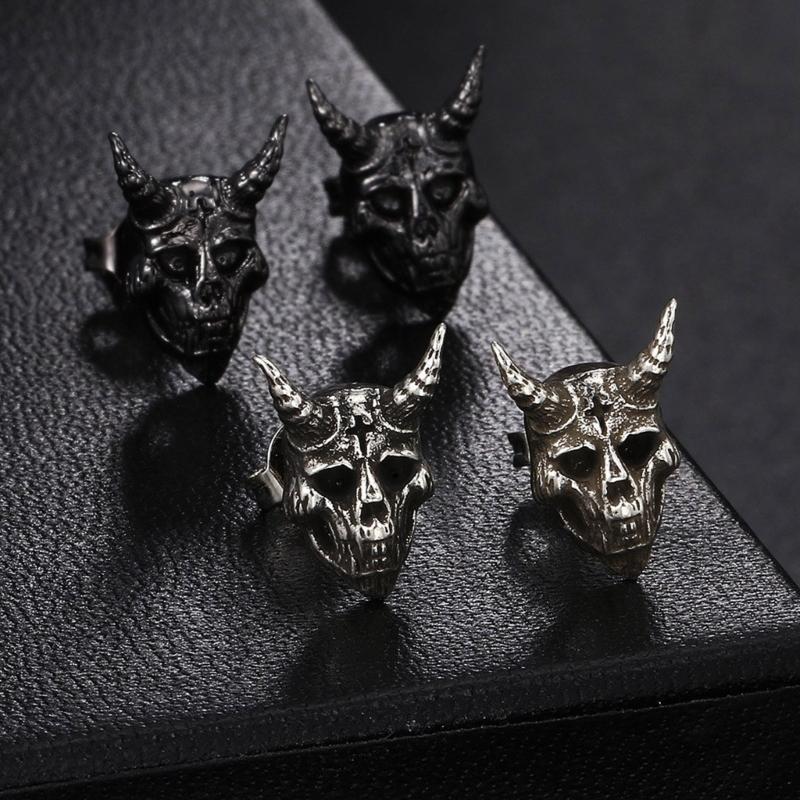 Fashionable Gothics Punks Styles Skull Studs Earrings Vintage Sturdy Alloy Fashion Jewelry for Craft Enthusiasts