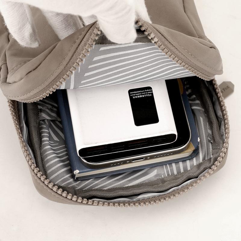 Summer Messenger Small Bag Portable Large Screen Mobile Phone Bag Simple and Versatile Walking Small Bag Nylon
