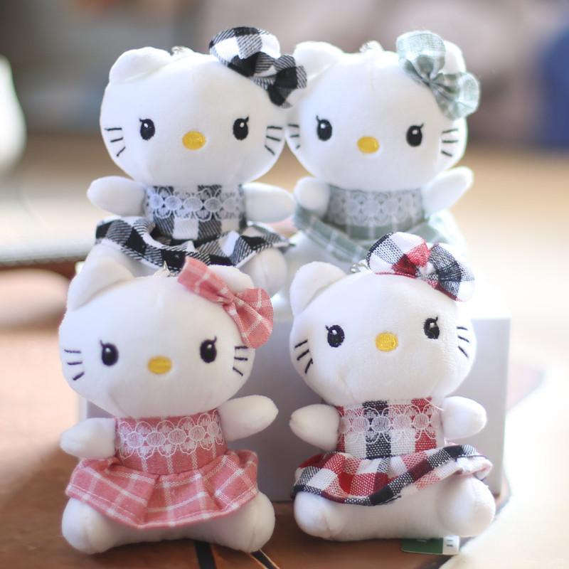 Entzückender flauschiger Katze Plüsch Schlüsselanhänger Weiche Cartoon Tierpuppe mit niedlichem Kleid