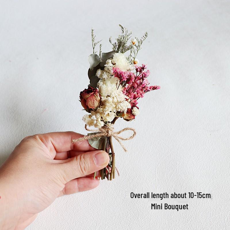 Mini Bouquet of Mixed Natural Dried Flowers: Preserved Gift Box for DIY and Decorations