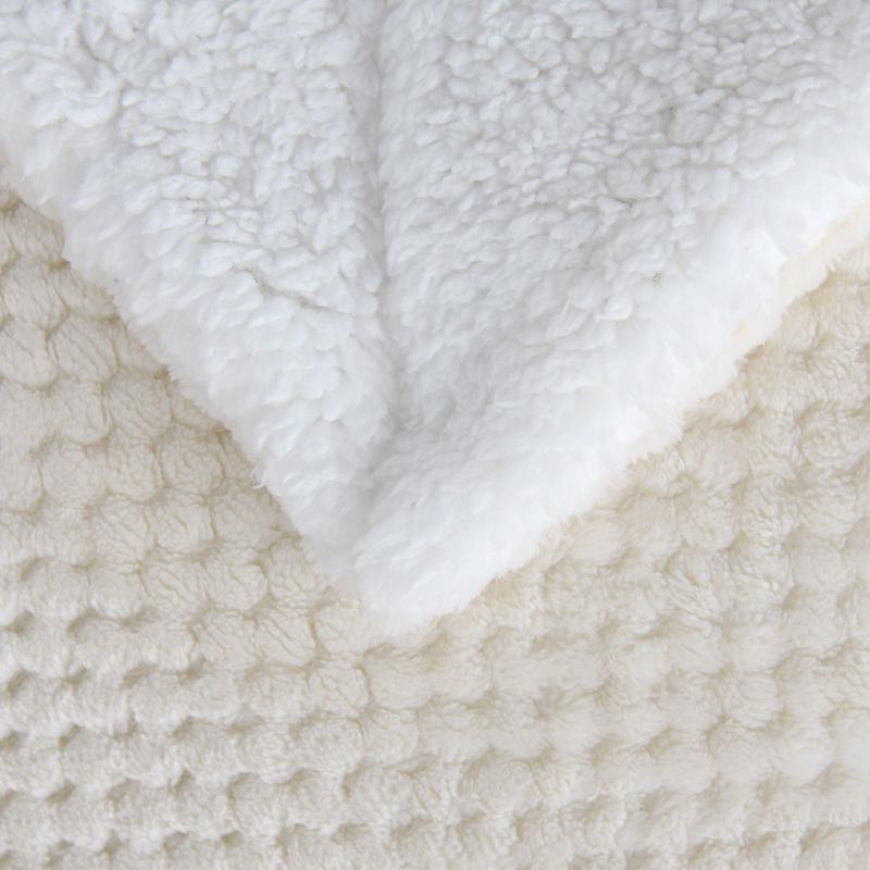 Double-Layer Thickened Pineapple and Coral Fleece Blanket - Lamb Fleece Cover, Perfect Gift