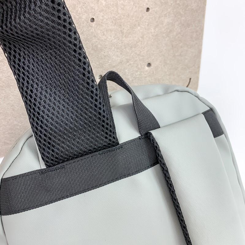 Men's Outdoor Large Capacity Waterproof Lightweight Backpack Female Travel Computer Backpack Male Student Schoolbag