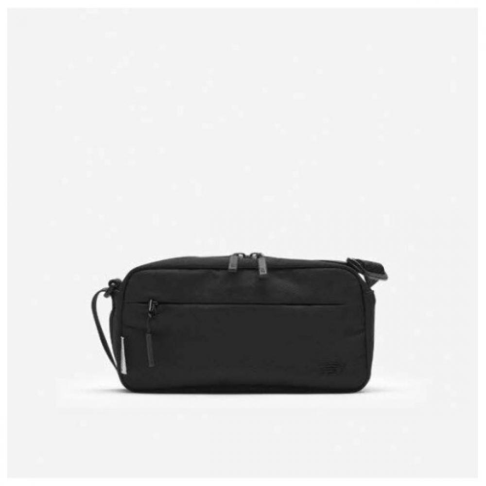 

New Balance Crossbody Bag Nqj Nbgceca502 19 Square Mini Crossbody Bag Black series/FREE