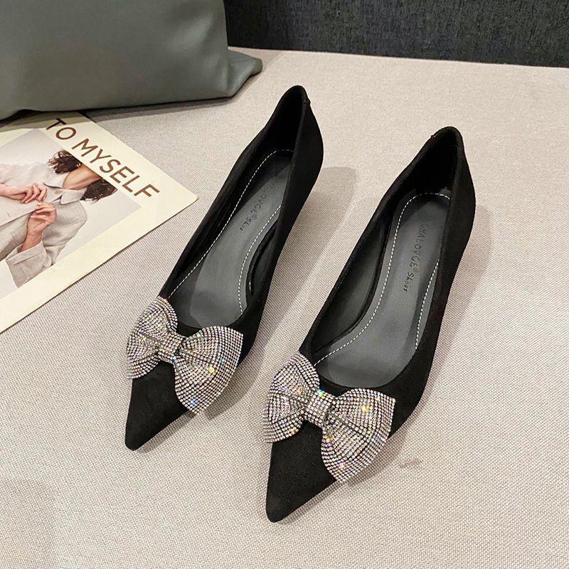 Fashion crystal beading bow flat shoes woman pointed toe suede leather moccasins women elegant bowknot flock loafers plus size 43