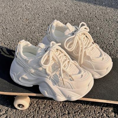 Buty podwyższające na grubej podeszwie damskie wiosenne nowe koreańska wersja cienkie białe buty ins sznurowane codzienne buty sportowe