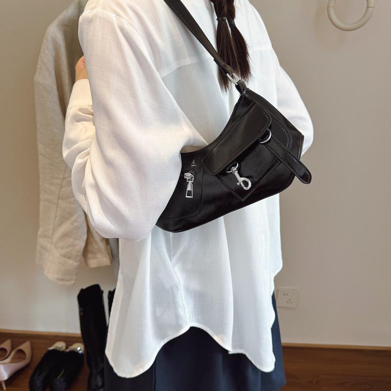 Popular 2025 Summer New Zipper Decorative Women's Underarm Dumpling Bag Trendy Personalized Street Underarm Bag