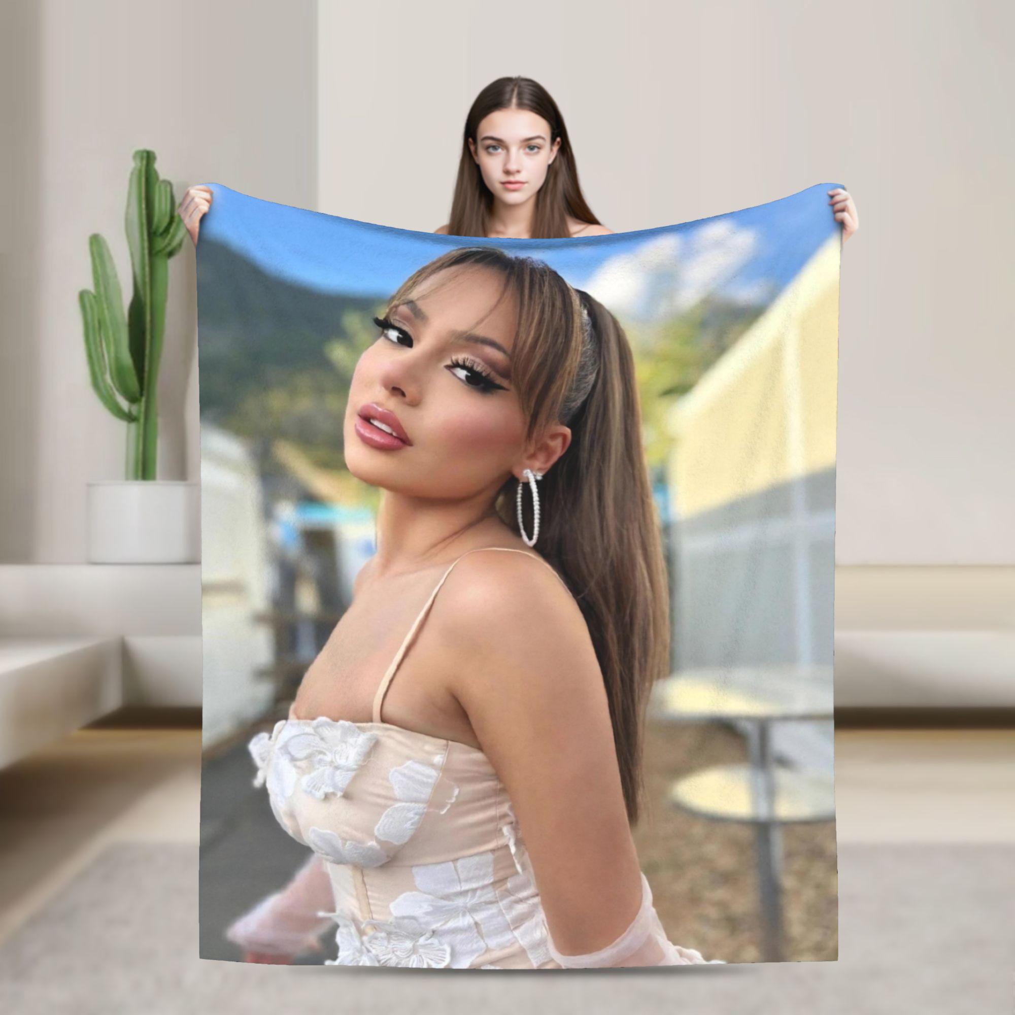 

Ayliva Singer Tour 2025 Fashion Blanket Multi-size Super Soft Cozy Throw Fashion Blankets for Couch Sofa and Bed 100x150cm