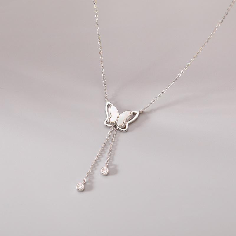 Shiny Butterfly Necklace Ladies Exquisite Clavicle Chain Necklace Jewelry For Ladies Gift