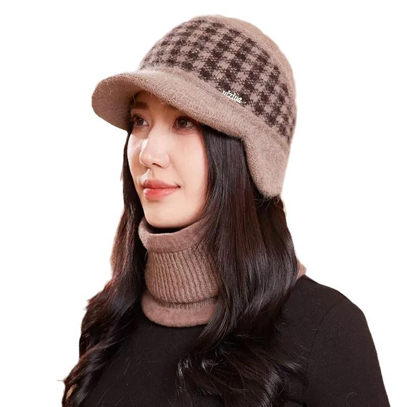Hat Women's autumn and winter warm and windproof knitted hat Ear protector Plush thickened wool hat