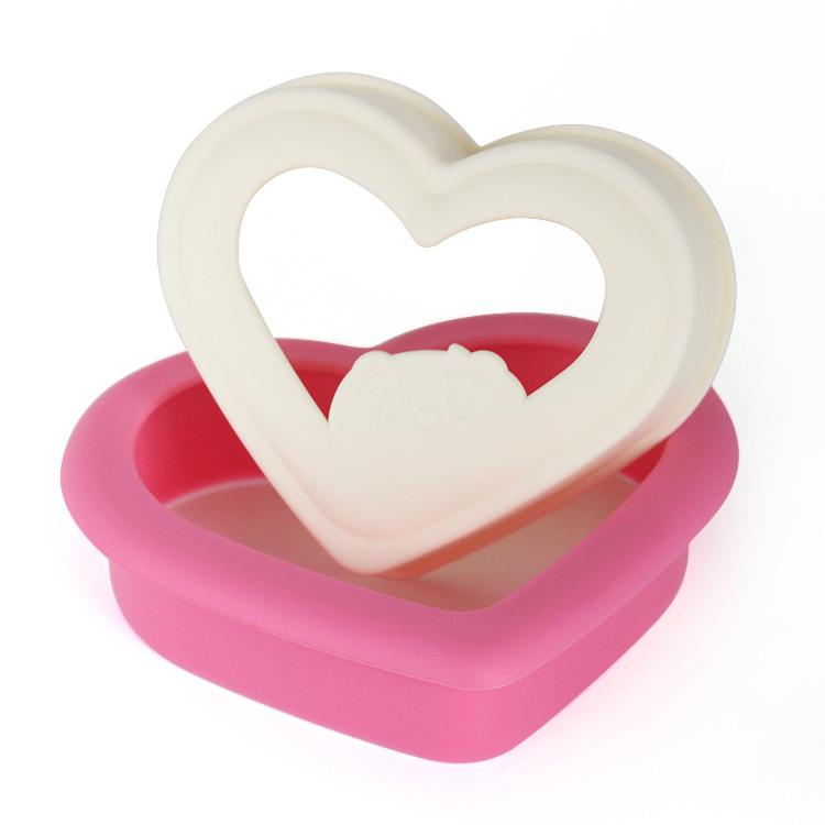 Sandwich Cutter and Sealer DIY Sandwich Cutters for Kids Lunch Pocket Sandwiches Bread Pie Cutter and Sealers For Lunch Box