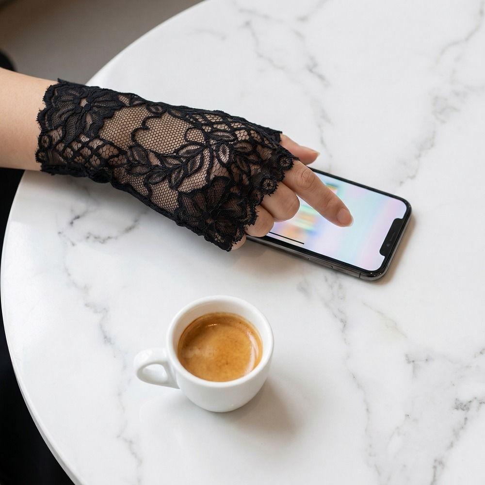Breathable Mesh Fingerless Gloves Flower Pattern Arm Sleeve Lace Sunscreen Gloves Tattoo Covering