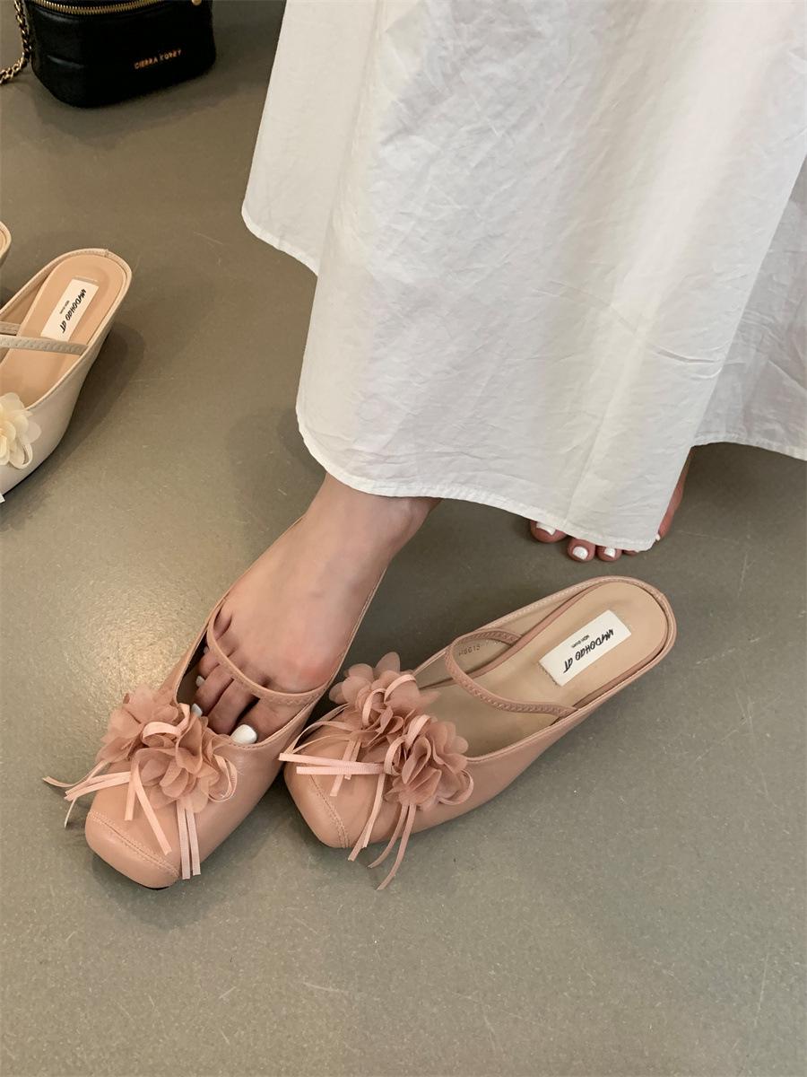 

2025 Серебристые мюли с закрытым носком, ремешком и толстой подошвой на скрытом каблуке 36 розовый