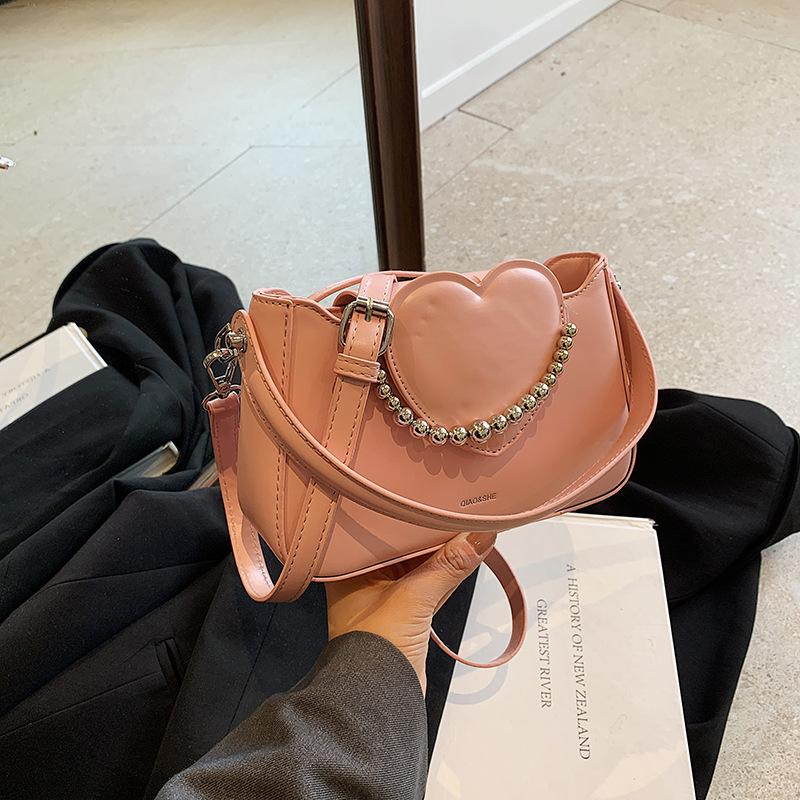 Red Love Beaded Shoulder Bag for Women  New Simple Versatile Crossbody Bags Elegant Fashion Ladies Wedding Handbags