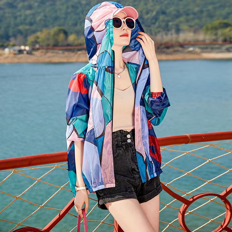 Short sunscreen clothes women's summer new loose and versatile printing camouflage sunscreen clothes breathable small thin coat
