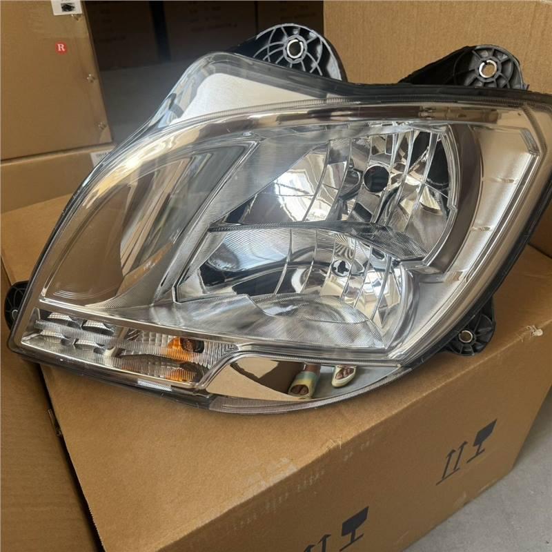 Suitable for Imported DAF CF Front Headlight Assembly 15, DAF CF Large Headlight Assembly Driver side