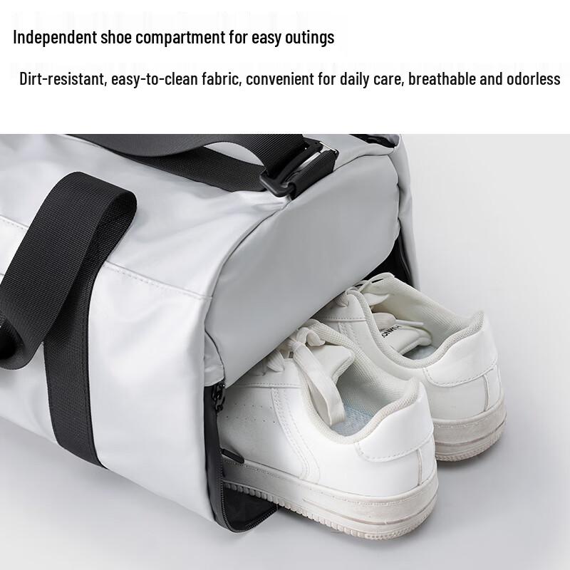 Lee Large Capacity Travel & Gym Bag with Dry/Wet Separation