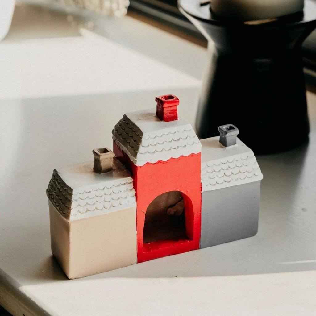 Charming Resin Village Incense Cone Holder Unique Decorative Piece For Holiday Decor