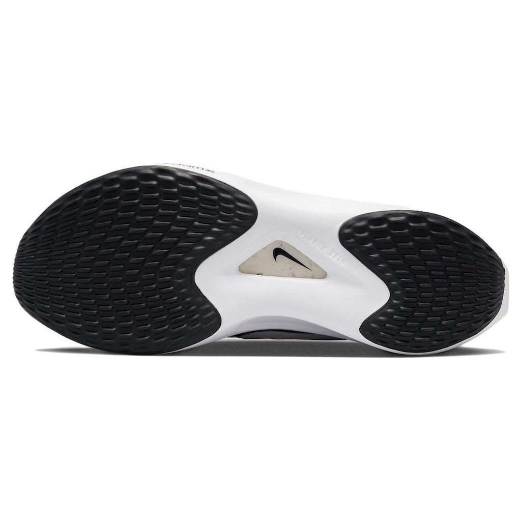 Nové Nike Zoom Fly 5 Černá Bílá DM8968-001