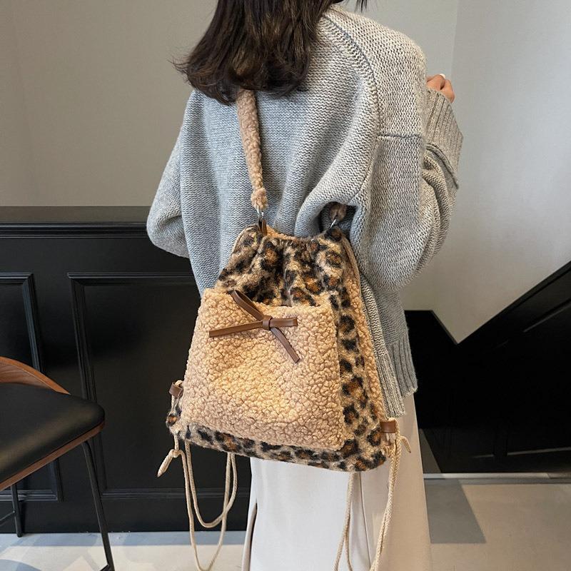 Plush backpack women's large capacity new casual fashion bucket bag niche shoulder bag