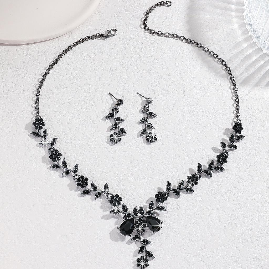 Brautschmuck Set Accessoires Halskette Ohrringe Set Damen Abendkleid Hochzeit Damen Set Ketten High-End Modeschmuck