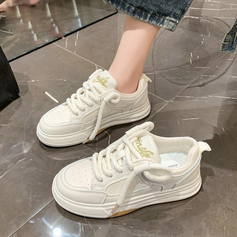 

Versatile White Casual Sports Shoes Women s 2025 Summer New High-end Feel Thick Bottom Board Shoes New Style Flat Shose Ins 40 брудно-білий