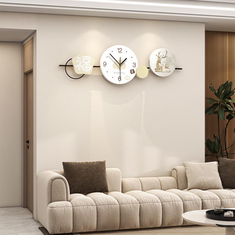 Wall clock living room high-end feel modern simplicity dining room clock hanging on the wall home decoration silent wall clock